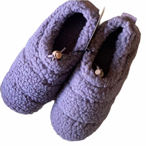NEW UO Sherpa hard sole slippers unisex - Picture 5 of 11